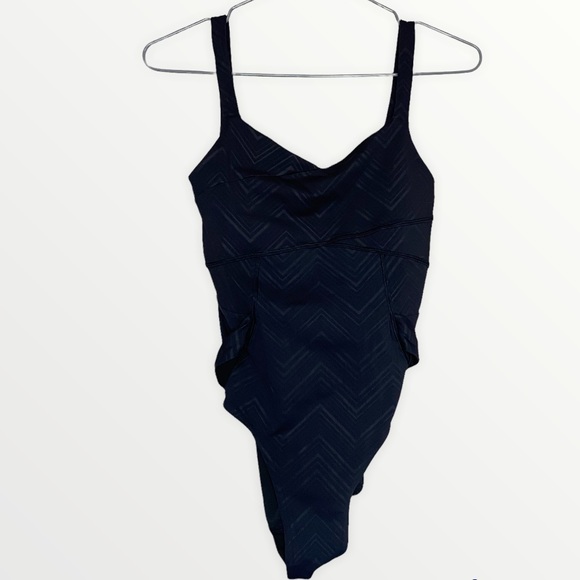 Ivivva Black/Dark Gray Chevron Print Strappy One-piece Swimsuit Size Kids 14 - Picture 1 of 3